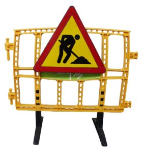 valla de seguridad con señal